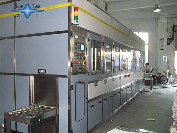 超聲波清洗設(shè)備的三大優(yōu)勢特點(diǎn) 全自動超聲波清洗機(jī)